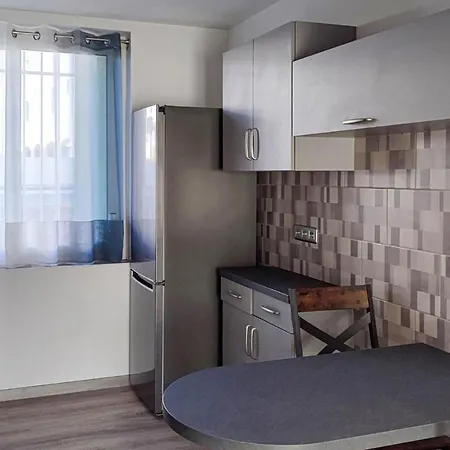 Awesome In With Wifi And 1 Bedrooms Manosque